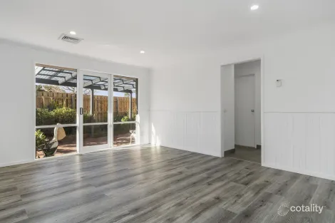 Property photo of 184 Hall Road Carrum Downs VIC 3201