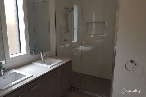Property photo of 44 Chiltern Way Wollert VIC 3750
