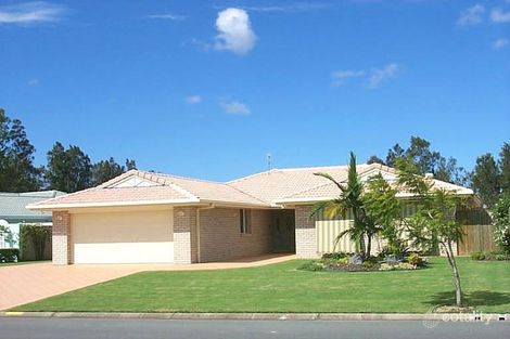 4 Gippsland Dr, Helensvale, QLD 4212