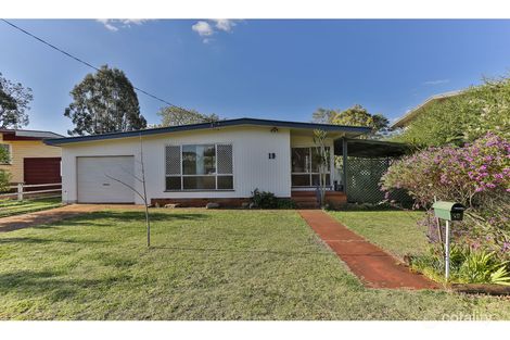 19 Cathro St, Rockville, QLD 4350