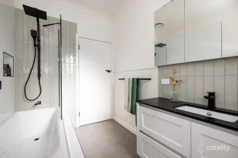 Property photo of 97 Mortlake Road Warrnambool VIC 3280