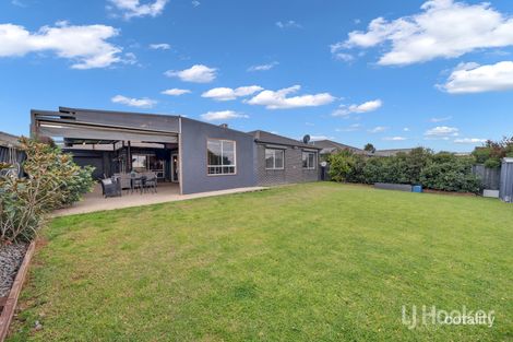 Property photo of 105 Long Tree Drive Harkness VIC 3337
