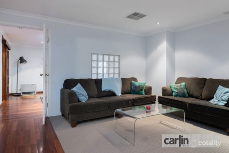Property photo of 12 Shadwell Retreat Atwell WA 6164
