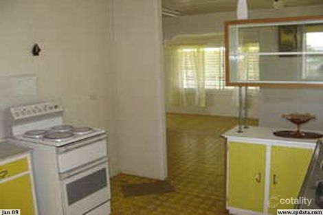 9 Norris St, West Gladstone, QLD 4680