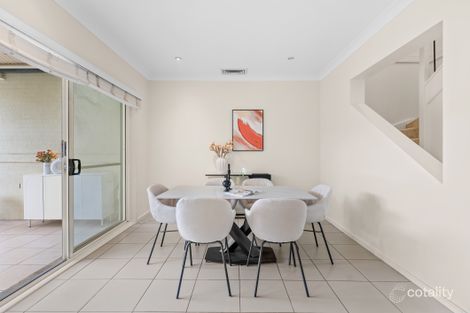Property photo of 33 Cadman Avenue West Hoxton NSW 2171