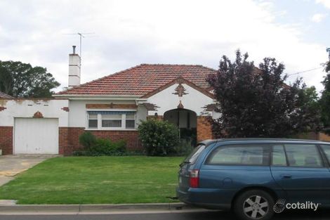 Property photo of 3 Wickham Grove Strathmore VIC 3041