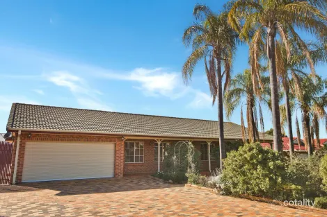 Property photo of 9 Robertson Street Griffith NSW 2680