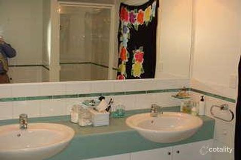 Property photo of 2/23 Harbour Road Hamilton QLD 4007