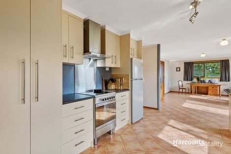 Property photo of 8 Ritchie Avenue Downlands TAS 7320