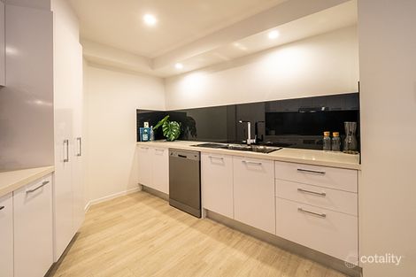 Property photo of 207/81 Sutton Street Redcliffe QLD 4020