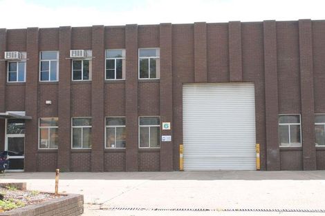 6 Ladbroke St, Milperra, NSW 2214