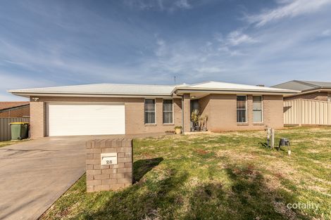 Property photo of 28 Salter Drive Dubbo NSW 2830