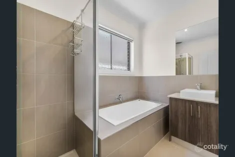 Property photo of 41 Flatbush Avenue Point Cook VIC 3030