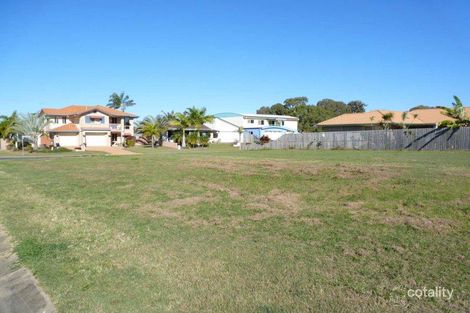 1 Foreshore Dr, Urangan, QLD 4655