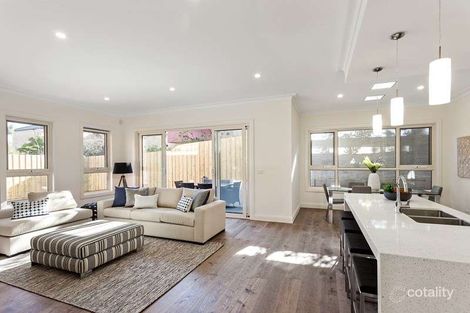Property photo of 2/45 Yerrin Street Balwyn VIC 3103
