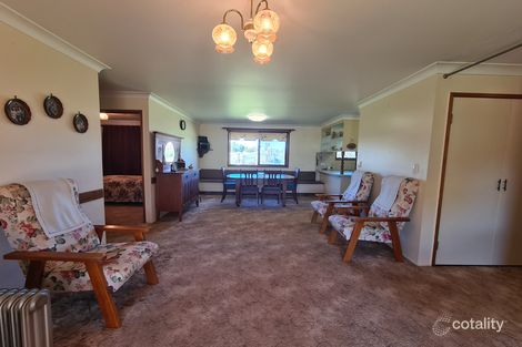 Property photo of 249 Collingwood Road Hampton QLD 4352
