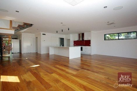 Property photo of 9 Sword Street Woolloongabba QLD 4102