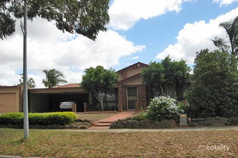 Property photo of 7 Angourie Crescent Taylors Lakes VIC 3038