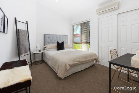 Property photo of 26 Eastbank Terrace Helensvale QLD 4212