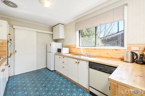 Property photo of 6 Whitham Place Pearce ACT 2607