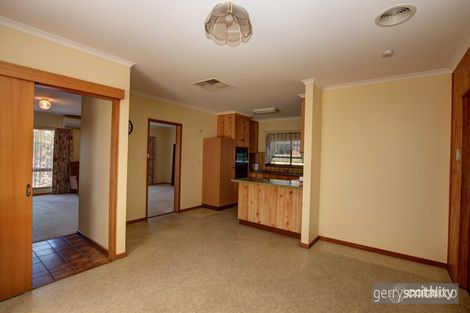 Property photo of 3 Elwin Court Horsham VIC 3400