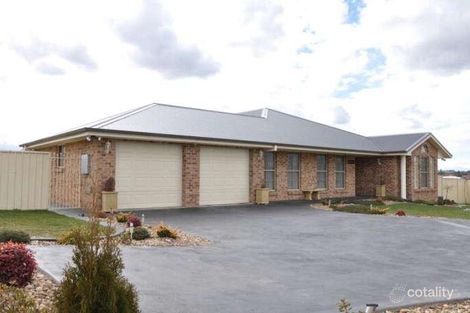 390 The Escort Way, Orange, NSW 2800