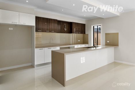 Property photo of 35 Monaco Circuit Wollert VIC 3750