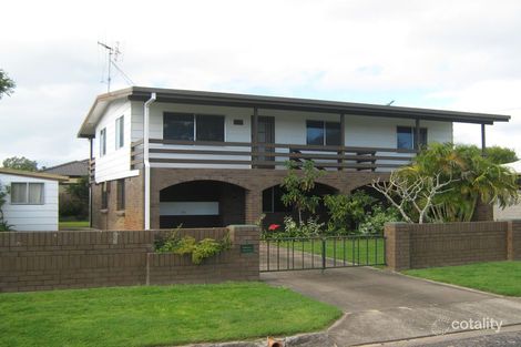 74 Hibiscus St, Urangan, QLD 4655