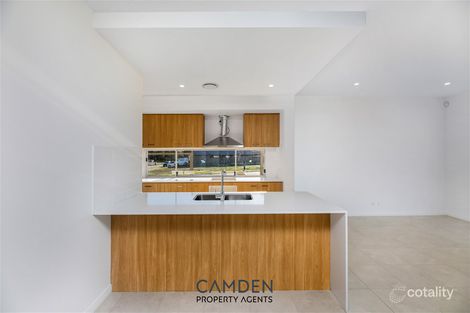 Property photo of 7 Rowland Avenue Catherine Field NSW 2557