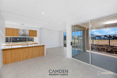 Property photo of 7 Rowland Avenue Catherine Field NSW 2557