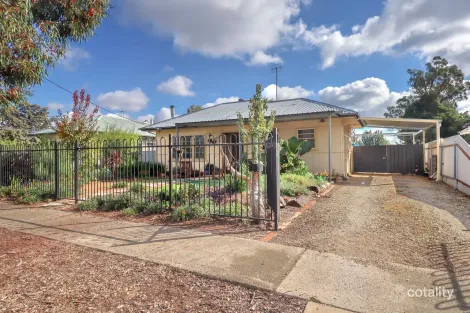 93 Russell St, Deniliquin, NSW 2710