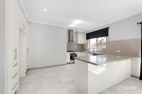 Property photo of 2/18 Duke Street Werribee VIC 3030