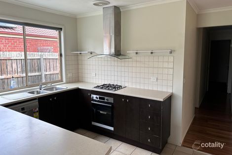 Property photo of 22 Middleham Close Cranbourne West VIC 3977