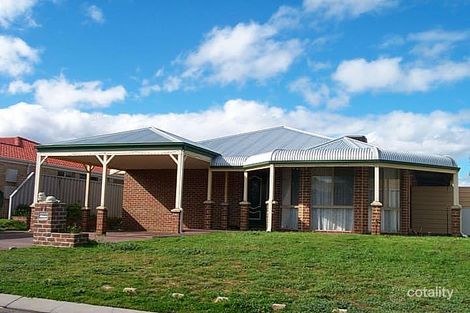 12 Graduate Pl, Marangaroo, WA 6064