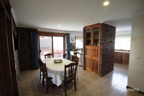Property photo of 71 Hulme Drive Wangaratta VIC 3677