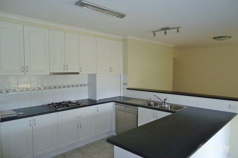 Property photo of 10 Koendidda Court Wodonga VIC 3690