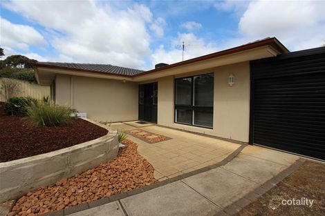 Property photo of 9 Roycroft Avenue Gulfview Heights SA 5096