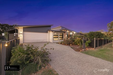 39 Beachmere St, Burnett Heads, QLD 4670