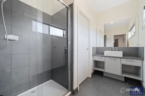 Property photo of 701 Tarneit Road Tarneit VIC 3029