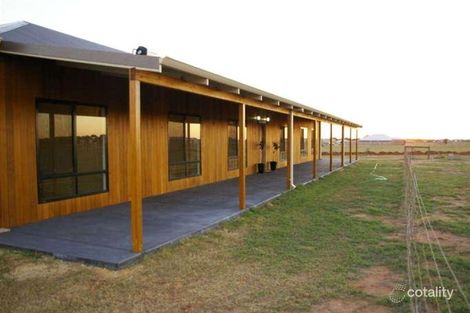 Property photo of 38 Sadler Way Deepdale WA 6532