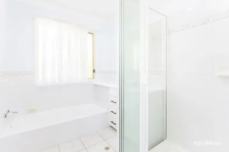 Property photo of 3 Bonito Close Taranganba QLD 4703