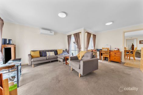 Property photo of 6 Andrea Crescent Cranbourne North VIC 3977