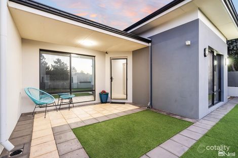 Property photo of 16 Diamond Way Harrisdale WA 6112