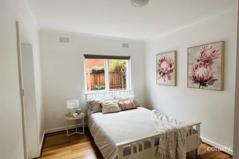 Property photo of 1/30 Oak Grove Malvern East VIC 3145