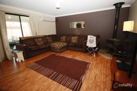 Property photo of 6 Hedges Place Burekup WA 6227