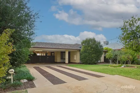 Property photo of 11 Kurrajong Street Red Cliffs VIC 3496