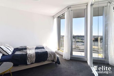 Property photo of 310/231-245 Harbour Esplanade Docklands VIC 3008