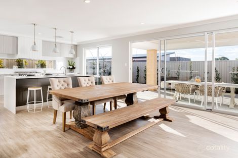 13 Little Cl, East Cannington, WA 6107