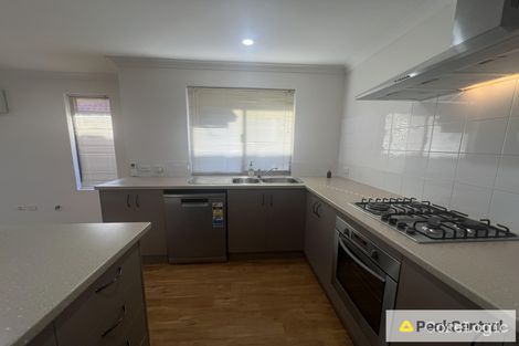 Property photo of 5 Northwood Loop Thornlie WA 6108