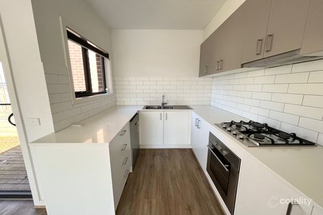 Property photo of 1/14 Park View Road Drouin VIC 3818